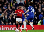 爱游戏娱乐-曼联遭遇切尔西，双雄对决看点十足