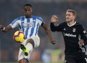 爱游戏官方-哈德斯菲尔德客场逆袭，离降级区稍远