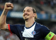 爱游戏中国-赛道与球场的双重奏，F1新赛季揭幕战与篮网快船对决的胜利哲学