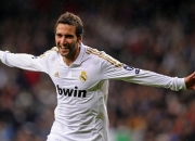 爱游戏入口-国王完胜猛龙，霍勒迪带队取胜的战术启示