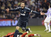 爱游戏下载-绿茵场上的沙漠风暴，内马尔关键一击，沙特踏平突尼斯