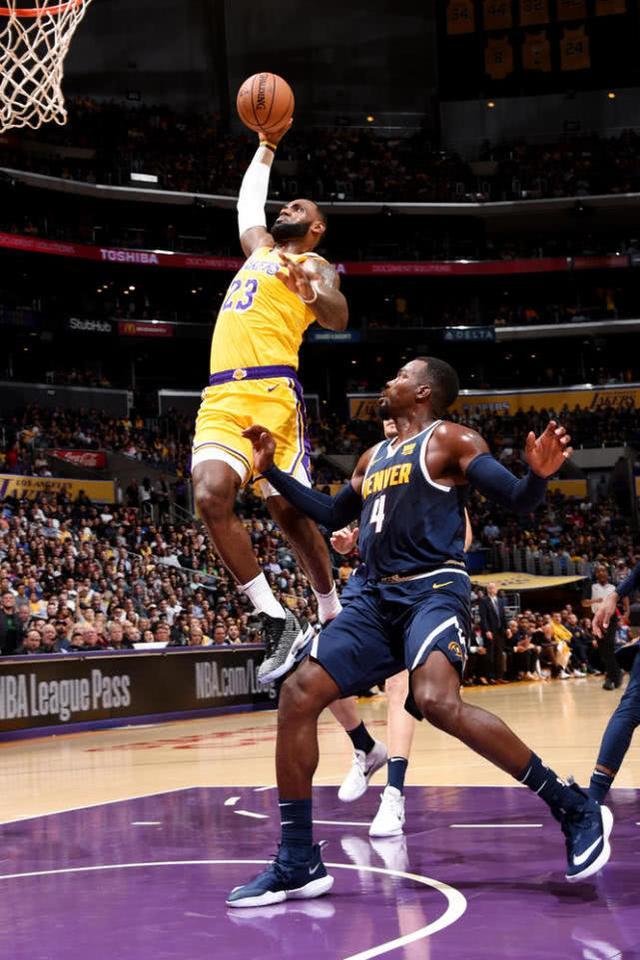 国王横扫魔术,浓眉哥刷新纪录 国王横扫魔术,浓眉哥刷新纪录