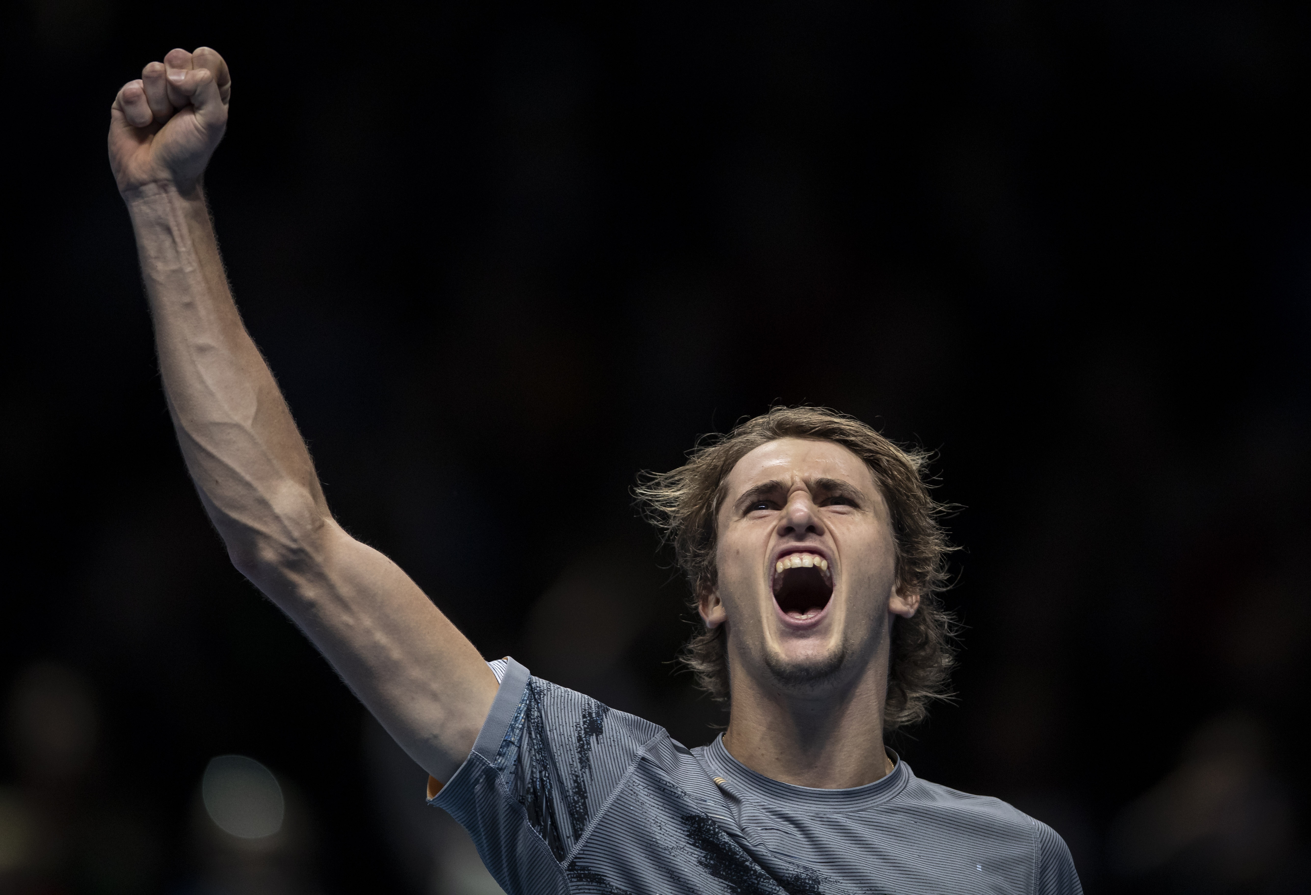 ATP总决赛横扫温网，兹维列夫高光表现