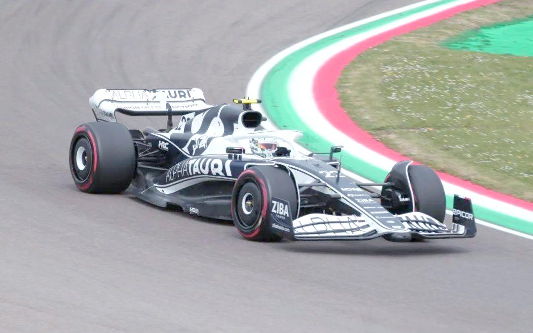 红牛车队轻取红牛二队，诺里斯关键制胜