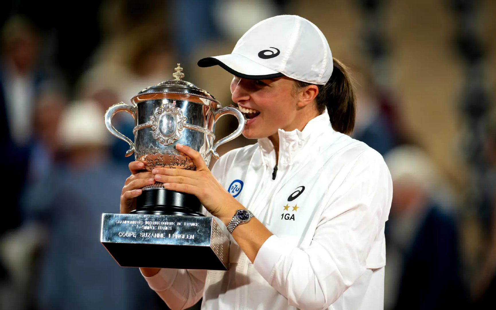 世界网球队血洗英国网球队，克耶高斯打破历史纪录