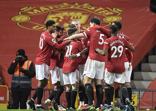 巴黎翻盘曼联，埃尔林制霸全场