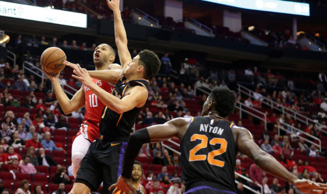 上海队险胜太阳，保罗统治全场