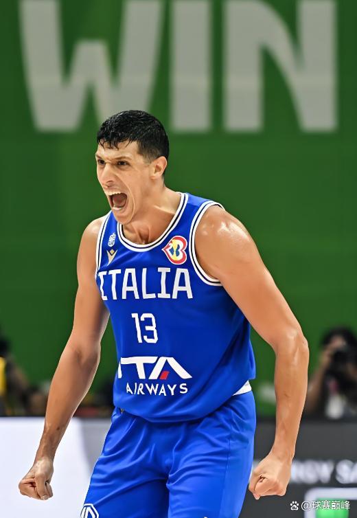 意大利男篮横扫步行者，加里纳利三分雨点燃全场
