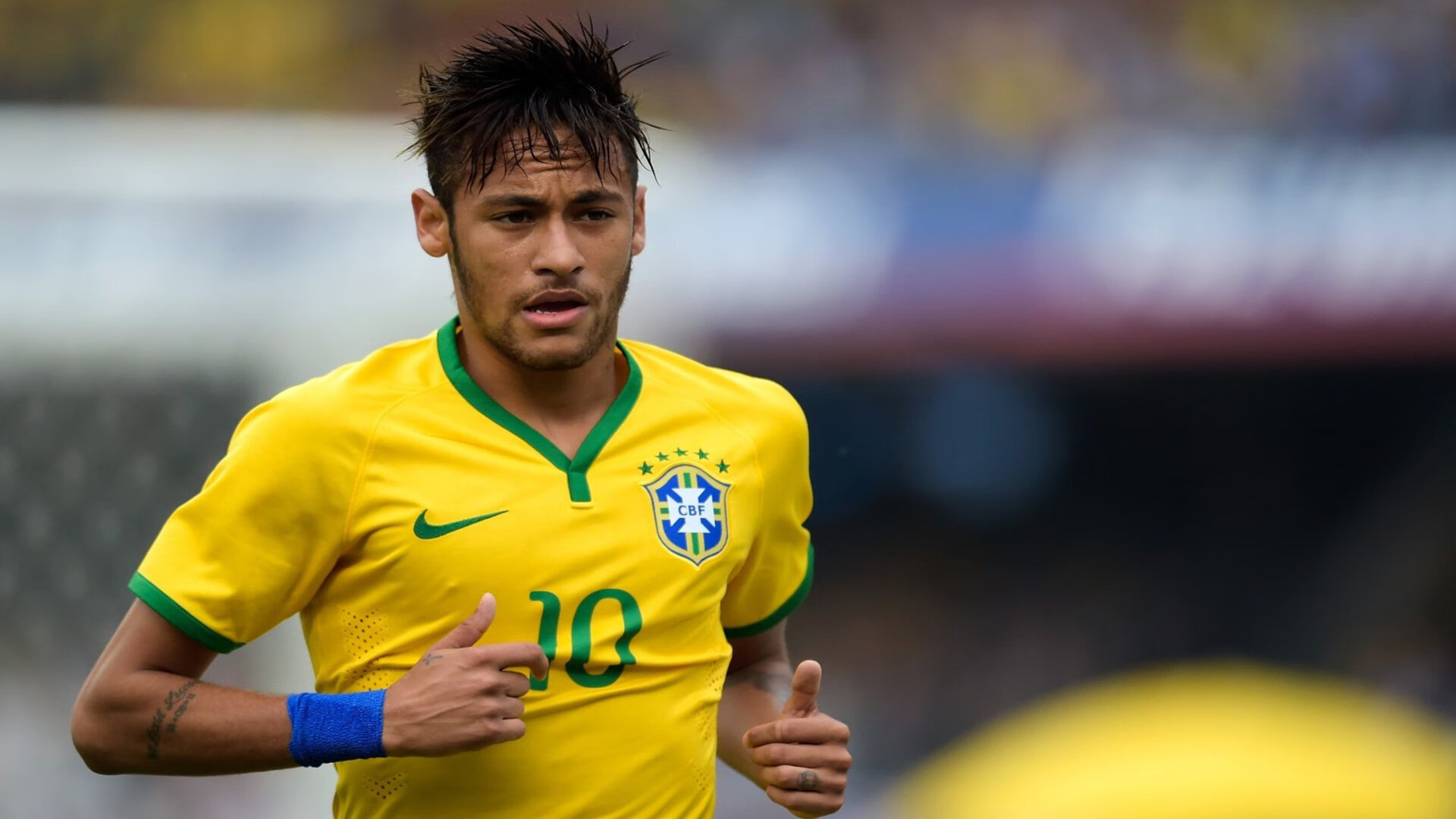 罗德里一锤定音，拜仁终结墨西哥巨人杀手神话