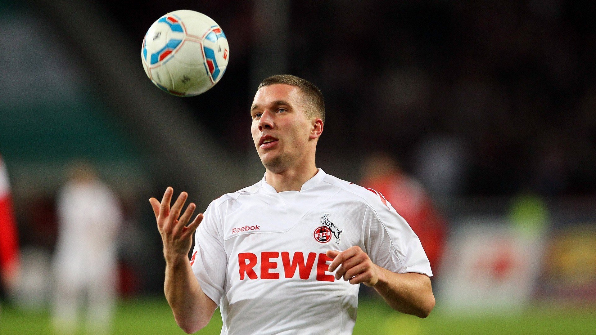 赛道与球场，从F1年度争冠焦点战看辽宁队的战术压制艺术